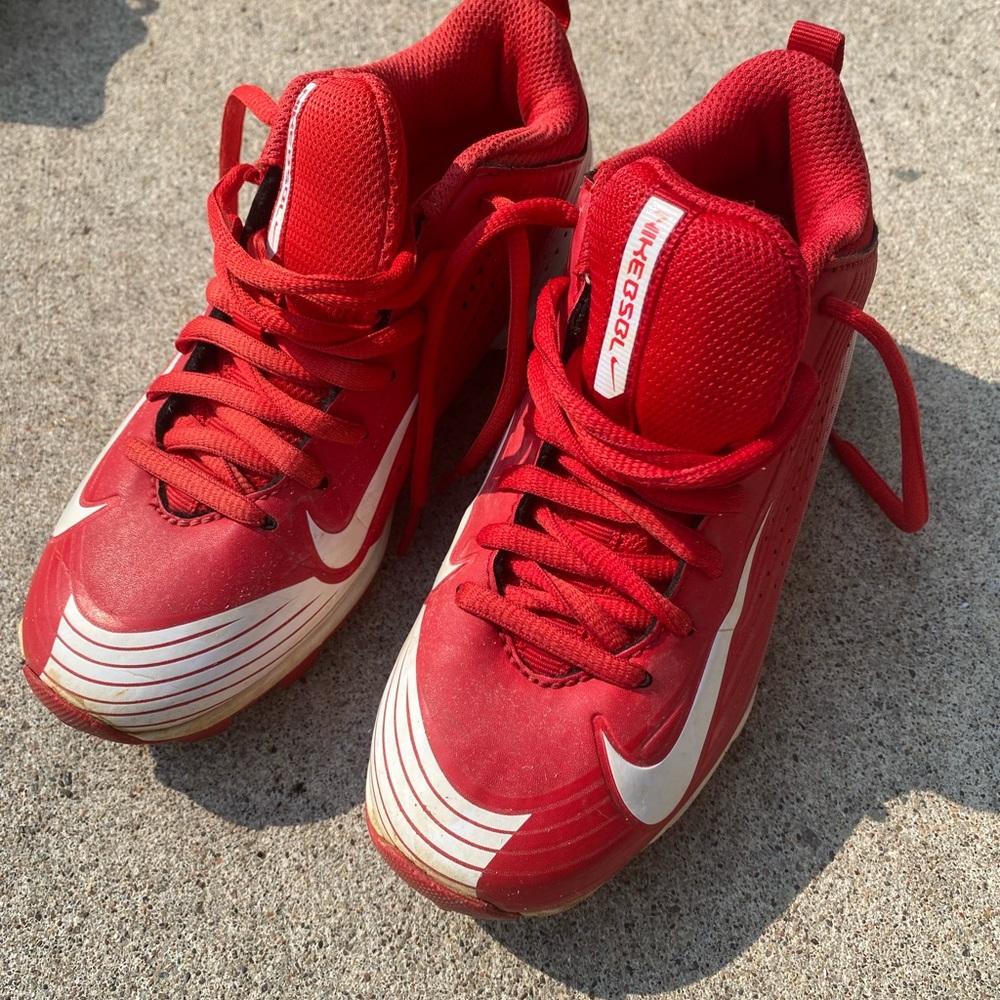 NIKE VAPOR YOUTH BASEBALL CLEATS SIZE 1